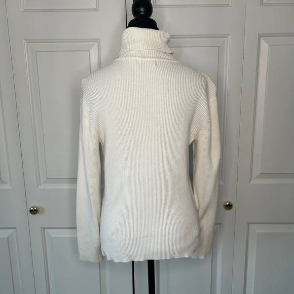 M-o-l-o Cream Turtleneck Long Sleeve Knit Sweater in Size M - Picture 2 of 5